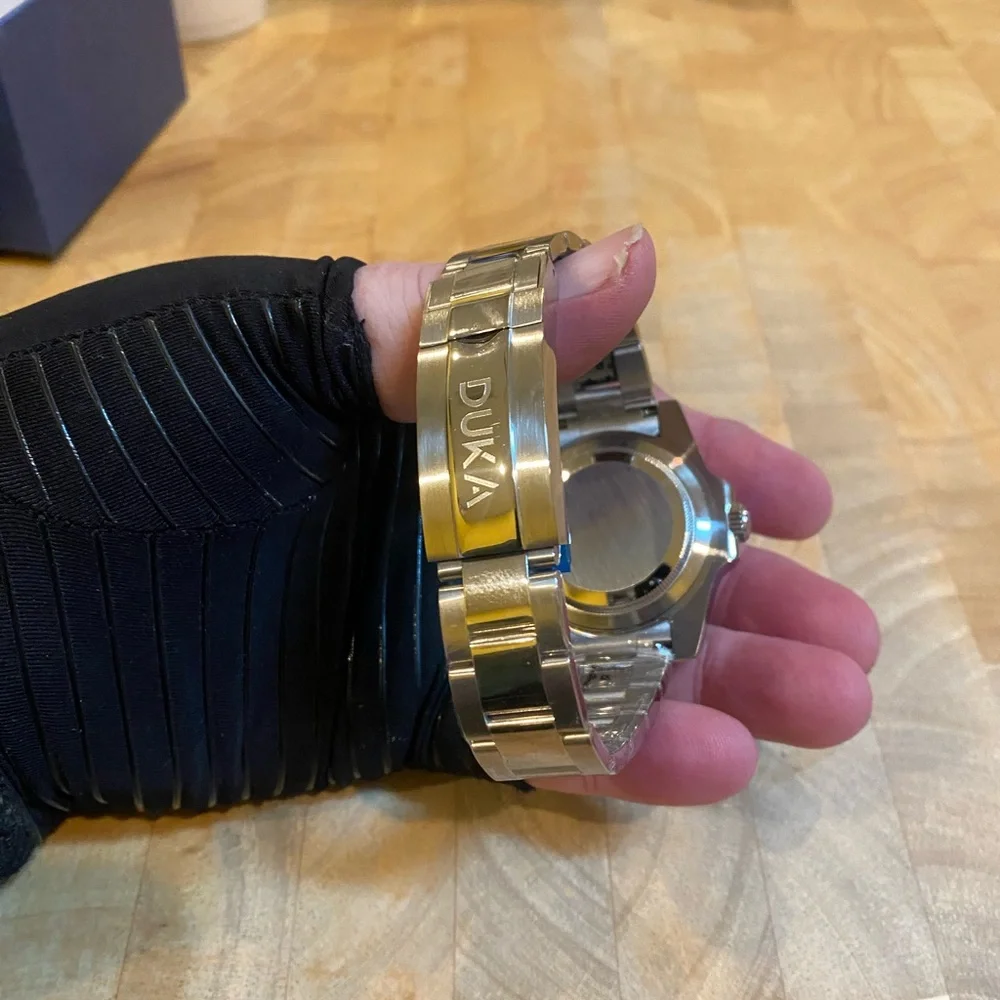 Black and Silver Dive Watch with Rotating Bezel